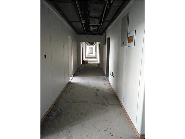 辦公大樓走道掛墻板